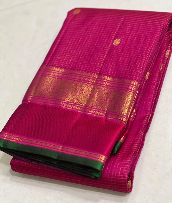 Retta Patta Border Kanchipuram Silk Saree In Rani Pink