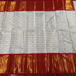 Muhurtham Kanchipuram Silk Saree In White with Red