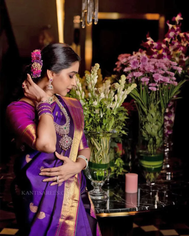 Aarti Ravi in Kanjivaram Silk Saree 