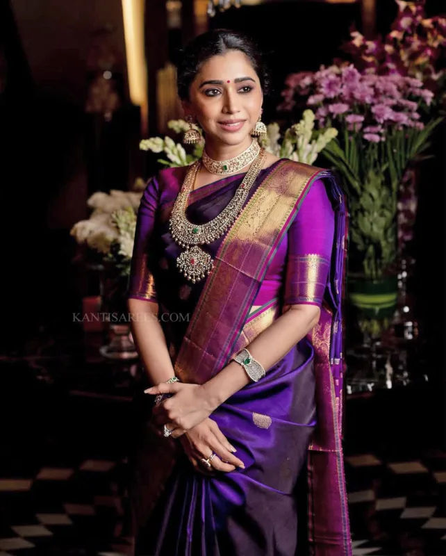 Aarti Ravi in Kanjivaram Silk Saree 