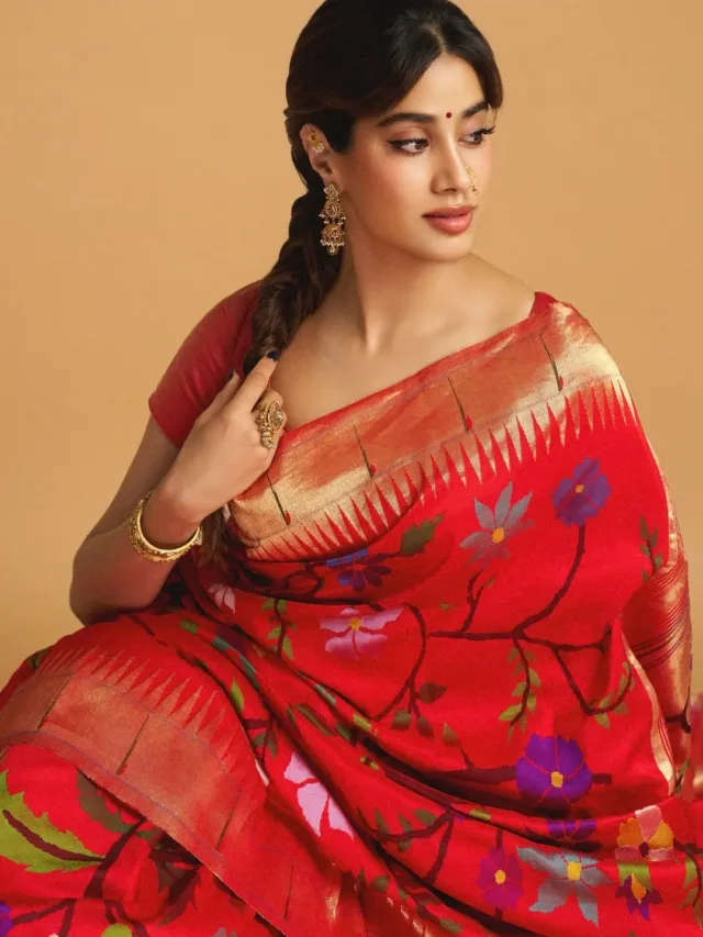 Heavenly Beauty! Janhvi Kapoor stuns in ethnic saree during Ganesh puja.