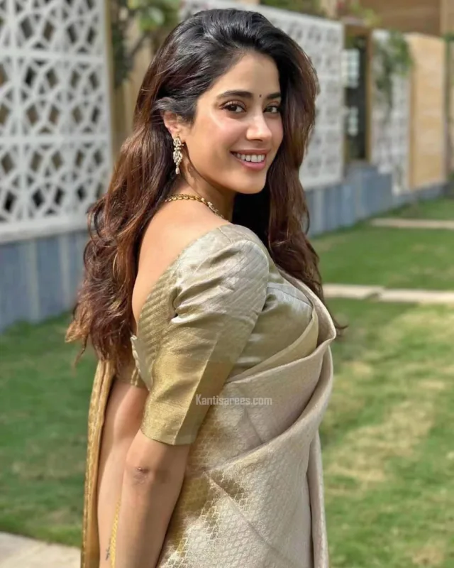 Janhvi Kapoor in Kanjivaram Silk Saree Looks Like a Golden Dream Come True 2 Janhvi Kapoor in Kanjivaram Silk Saree