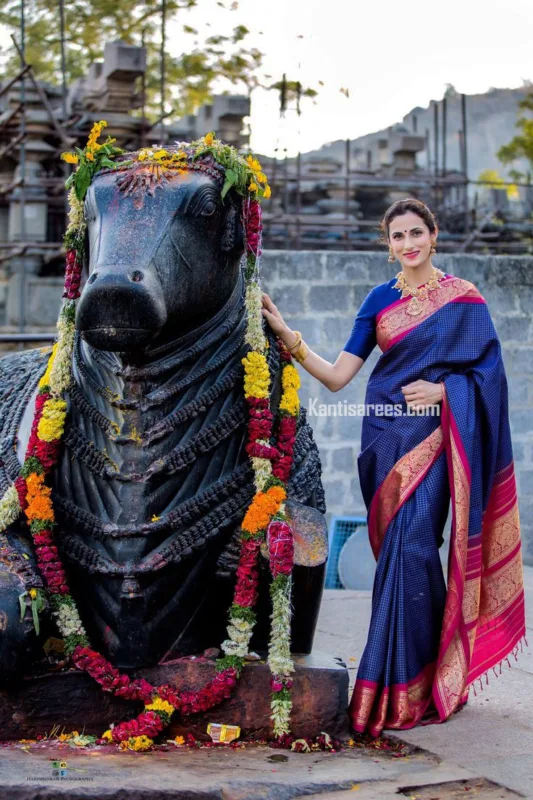 Shilpa Reddy in Kanjivaram Silk Saree: A Royal Blue and Rani Pink Masterpiece That Captivated All 2 Shilpa Reddy in Kanjivaram Silk Saree