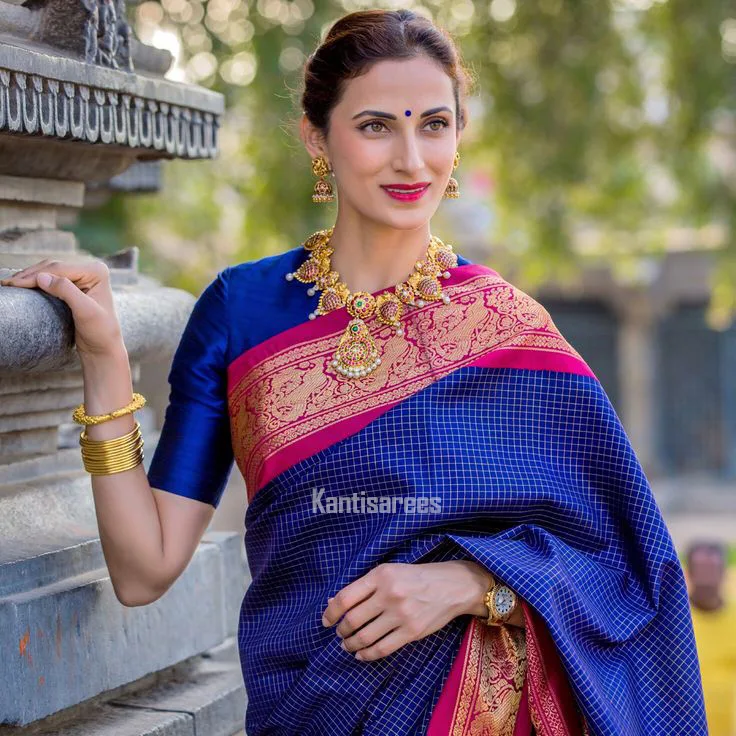 Shilpa Reddy in Kanjivaram Silk Saree: A Royal Blue and Rani Pink Masterpiece That Captivated All 6 Shilpa Reddy in Kanjivaram Silk Saree