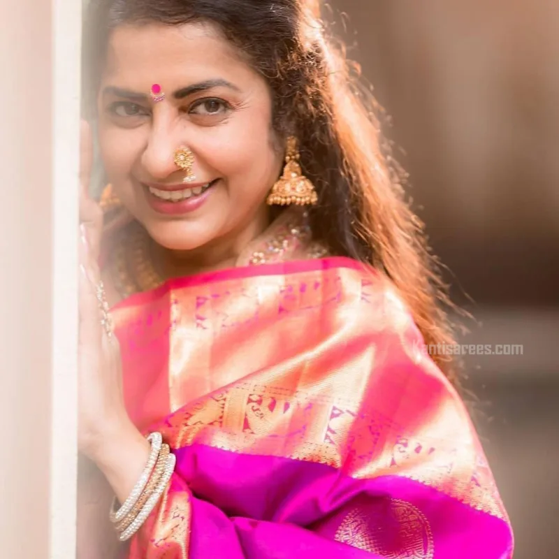 Suhasini in Kanjivaram Silk Saree: A Mesmerizing Blend of Grace and Tradition 4 Suhasini in Kanjivaram Silk Saree