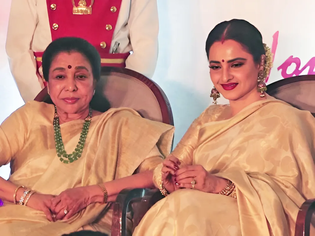 Asha Bhosle Biography: The Evergreen Voice of India | Life, Songs & Legacy 5 Asha Bhosle Biography